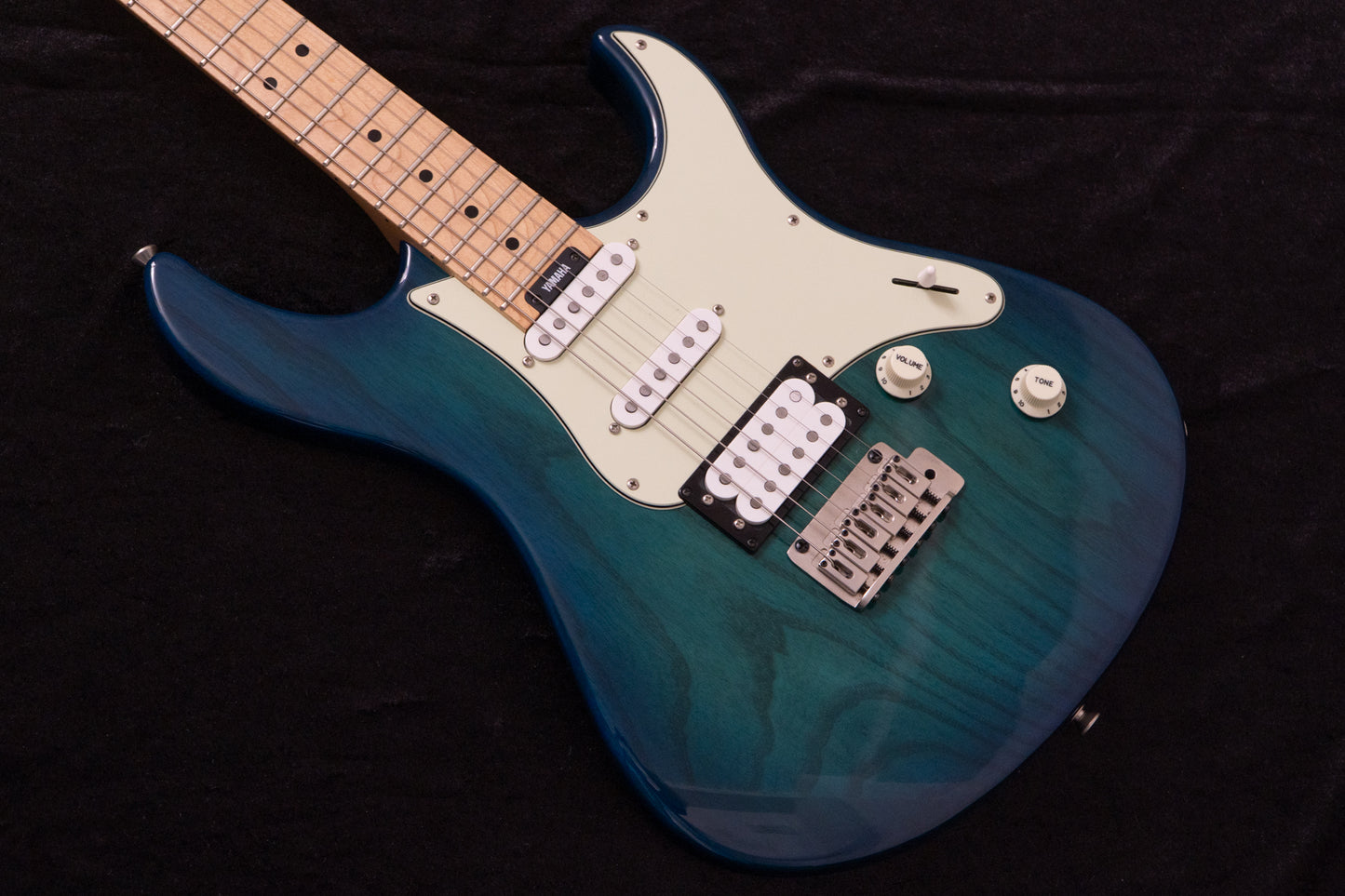 【used】YAMAHA / Pacifica 904M Blue Burst 3.645kg【TONIQ横浜】【price included SHIPPING & IMPORT TAX & VAT】