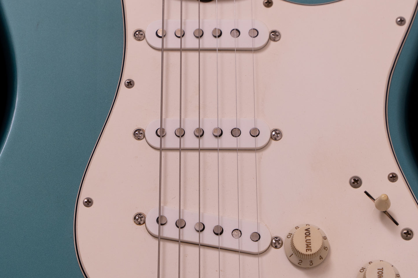 【used】Fender / American Vintage 62 Stratocaster 1996 3.63kg #V092358【TONIQ横浜】【price included SHIPPING & IMPORT TAX & VAT】