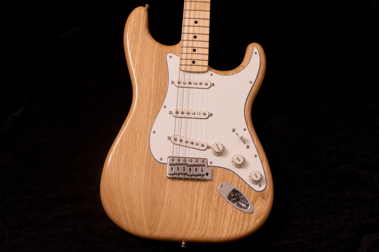 【used】Fender / Made in Japan Traditional II 70s Stratocaster 2023 3.4kg #JD23028681【TONIQ横浜】