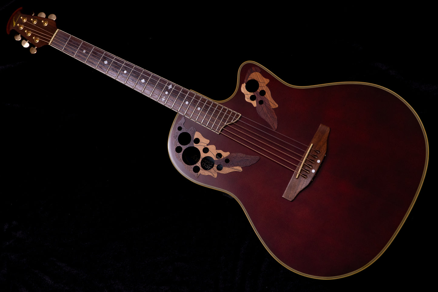 【used】Ovation / Celebrity Deluxe CS247 2.405kg #8032592【TONIQ横浜】【price included SHIPPING & IMPORT TAX & VAT】
