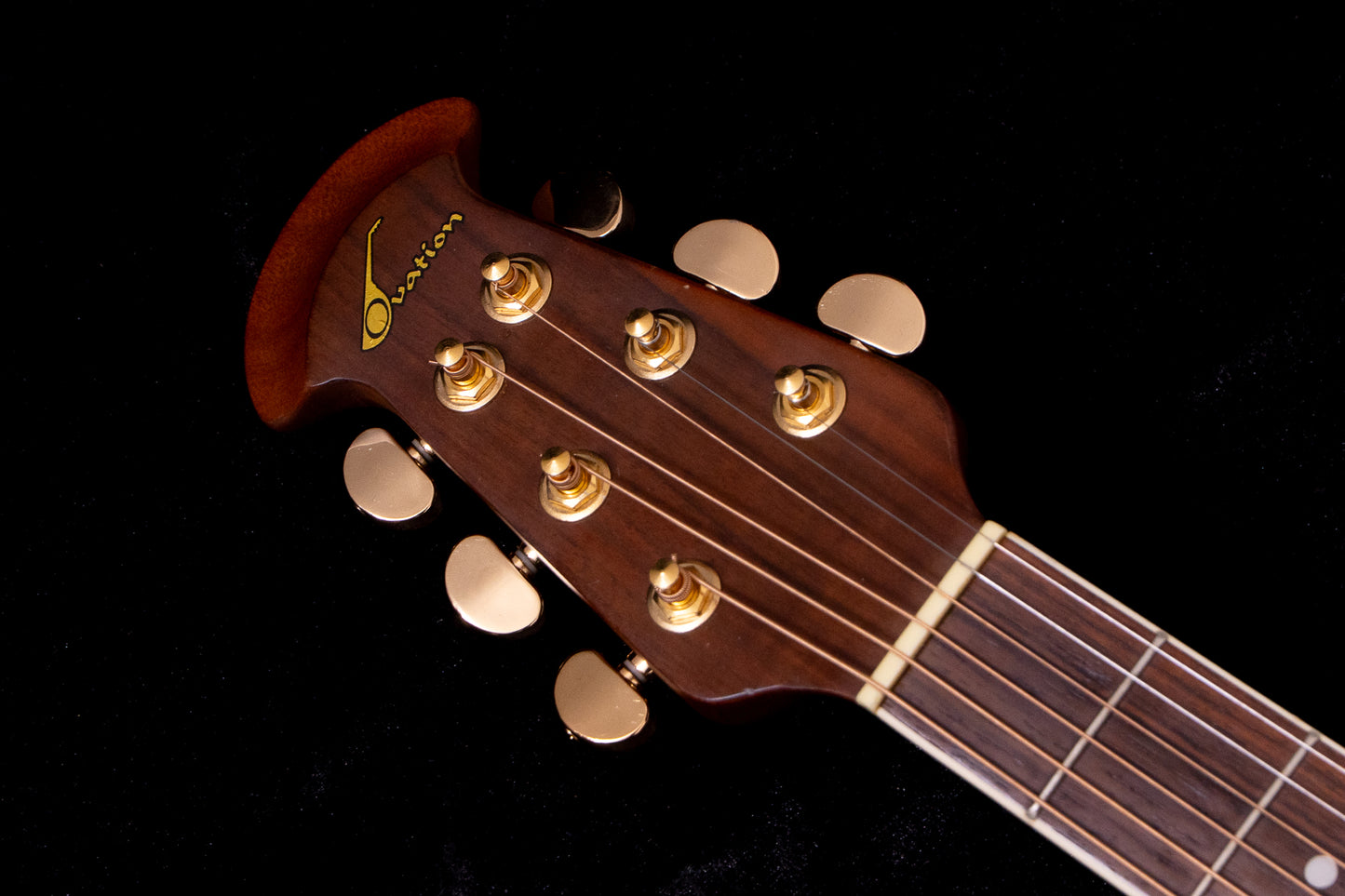 【used】Ovation / Celebrity Deluxe CS247 2.405kg #8032592【TONIQ横浜】【price included SHIPPING & IMPORT TAX & VAT】