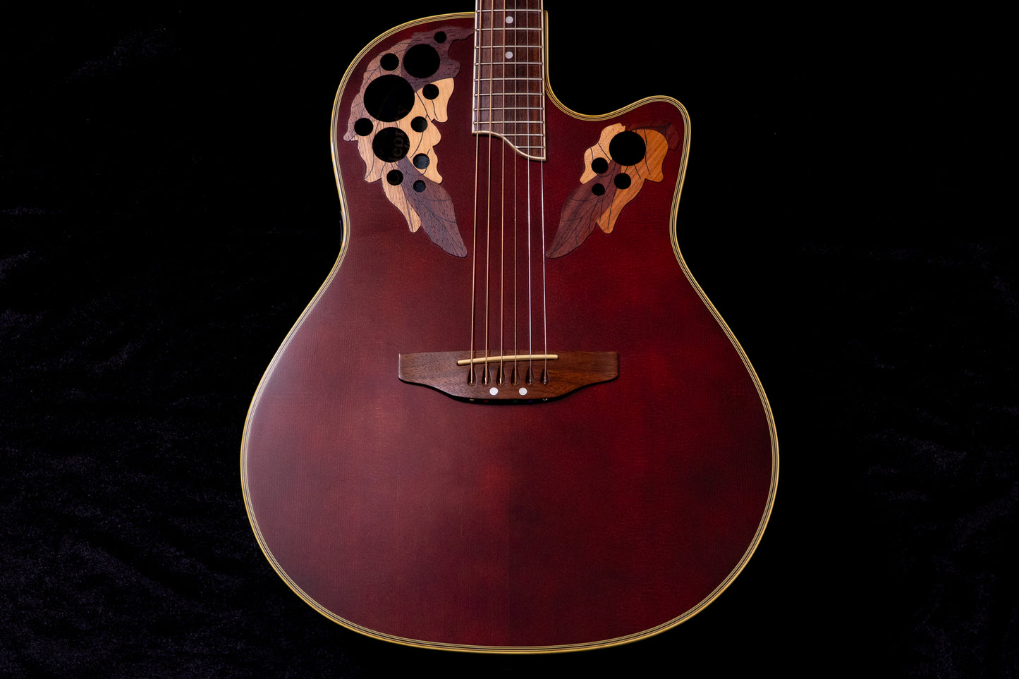 【used】Ovation / Celebrity Deluxe CS247 2.405kg #8032592【TONIQ横浜】【price included SHIPPING & IMPORT TAX & VAT】